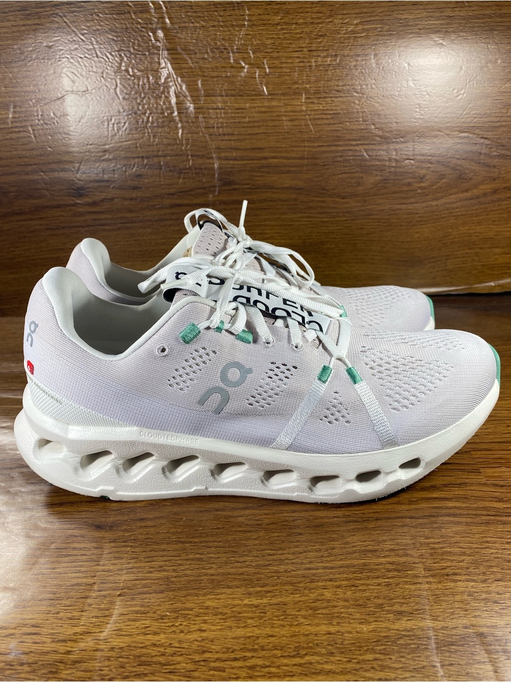 On Cloud surfer Mens shoe size 10